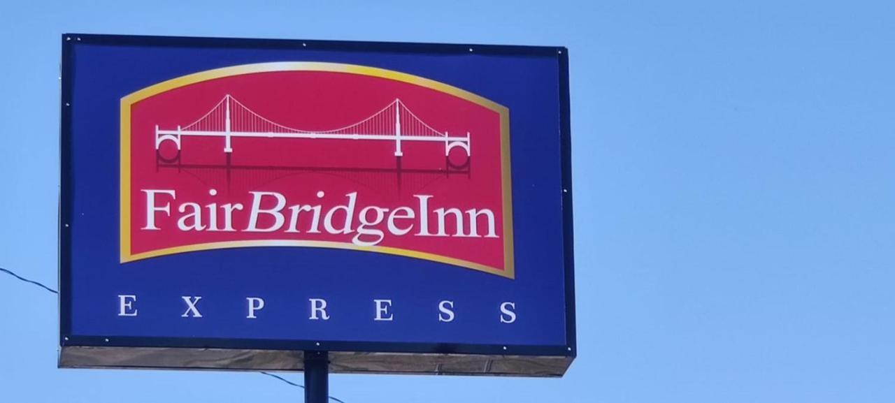 Fairbridge Inn Express Stuttgart Esterno foto